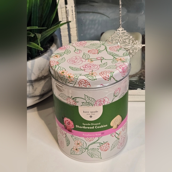 Kate Spade Raspberry Cookies - Picture 3 of 4